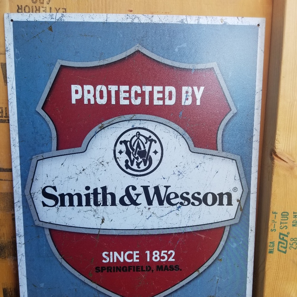 Smith & Wesson Metal Sign